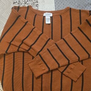 Carmen Marc Valvo Burnt Orange and Black Striped Scoop Neck Sweater